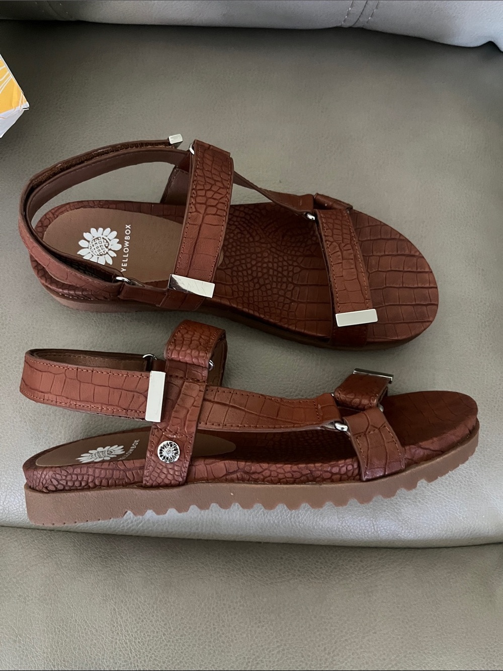 Yellow Box Weston Sandal- Tan Size 6 NEW